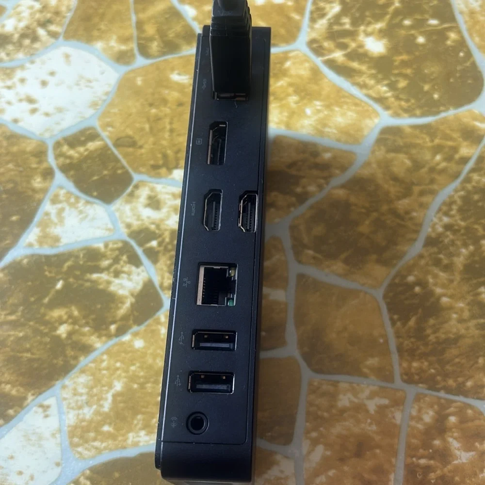 Dell USB 3.0 Ultra HD/4K Triple Display Docking Station in Black.